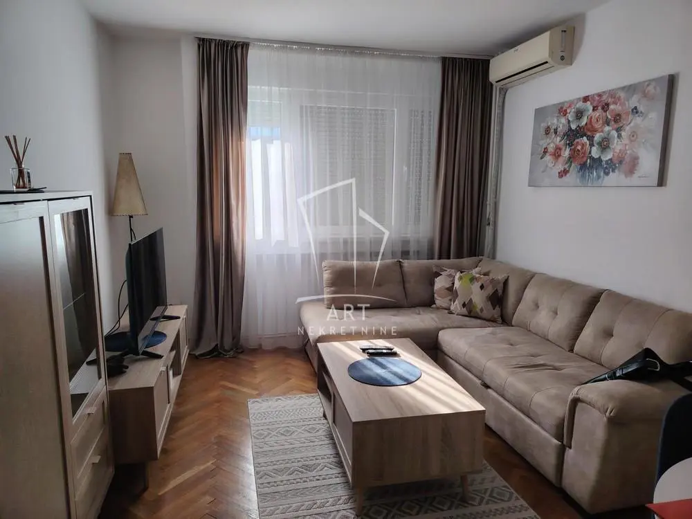 Beograd Palilula Jednoiposoban stanovi 600 evra 