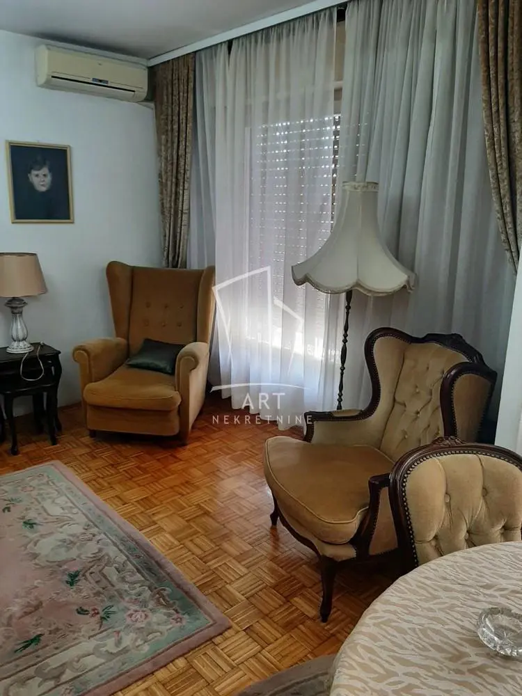 Beograd Novi Beograd Jednoiposoban stanovi 400 evra 