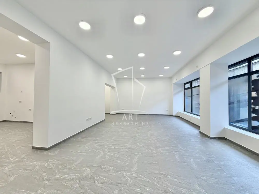 Beograd Vračar poslovni prostor 530000 evra 