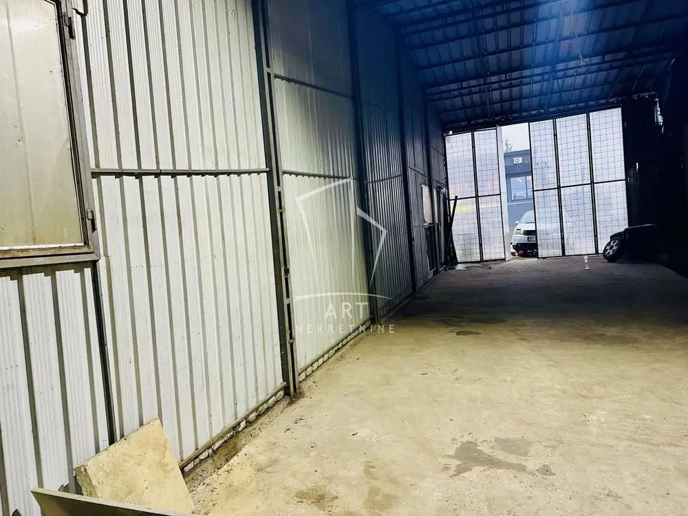 Beograd Barajevo hala 1090 evra 