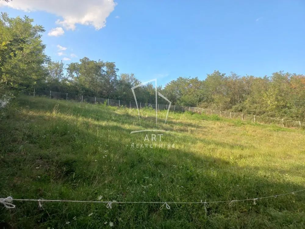 Beograd Voždovac plac 69000 evra 