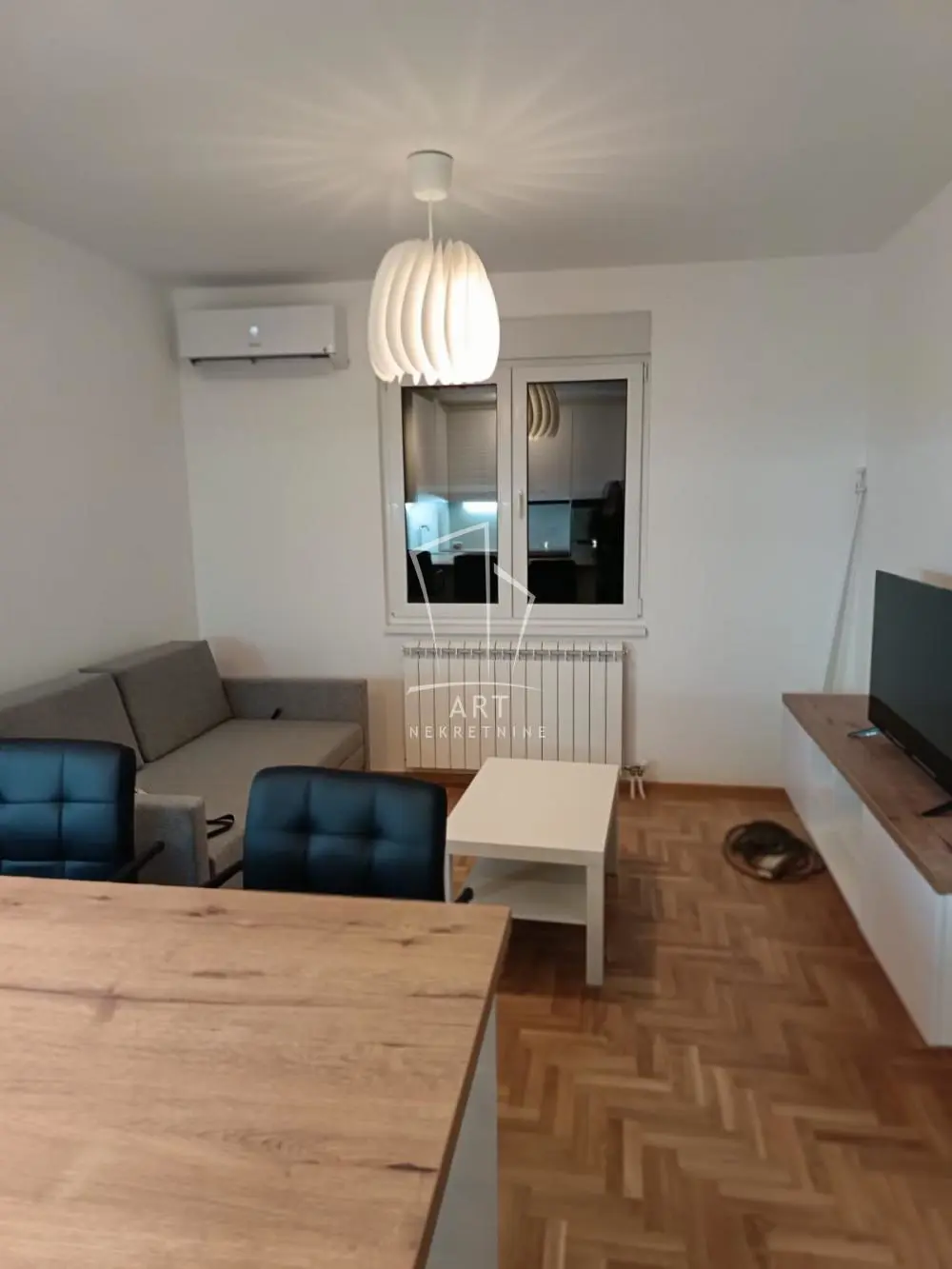 Dvosoban stanovi Zvezdara Medaković 3 450 evra 