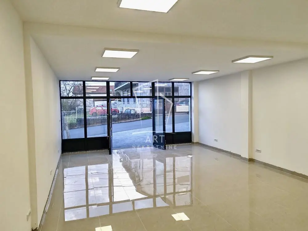 poslovni prostor Grocka Grocka okolina 590 evra 