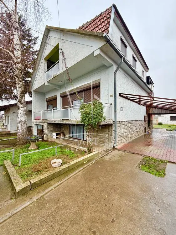 kuće Stara Pazova Belegiš 100000 evra 