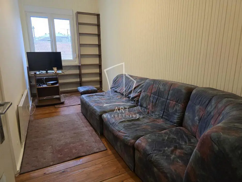 Dvosoban stanovi Stari Grad Dorćol donji 700 evra 