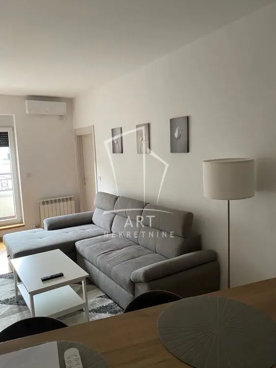 Beograd Palilula  novogradnja Jednoiposoban stanovi 800 evra 