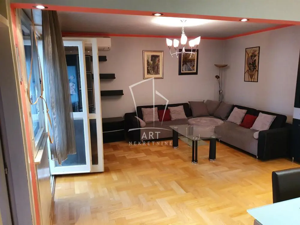 Beograd Zemun Dvoiposoban stanovi 600 evra 