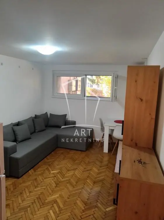 Beograd Čukarica Dvosoban stanovi 220 evra 