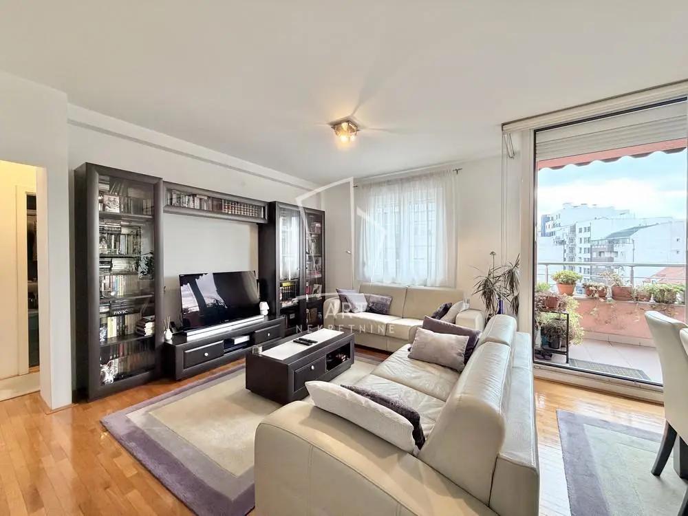 stanovi Beograd Dimitrija Tucovića Četvorosoban 