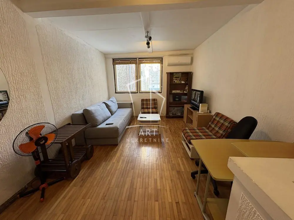 Beograd Stari Grad Jednoiposoban stanovi 570 evra 