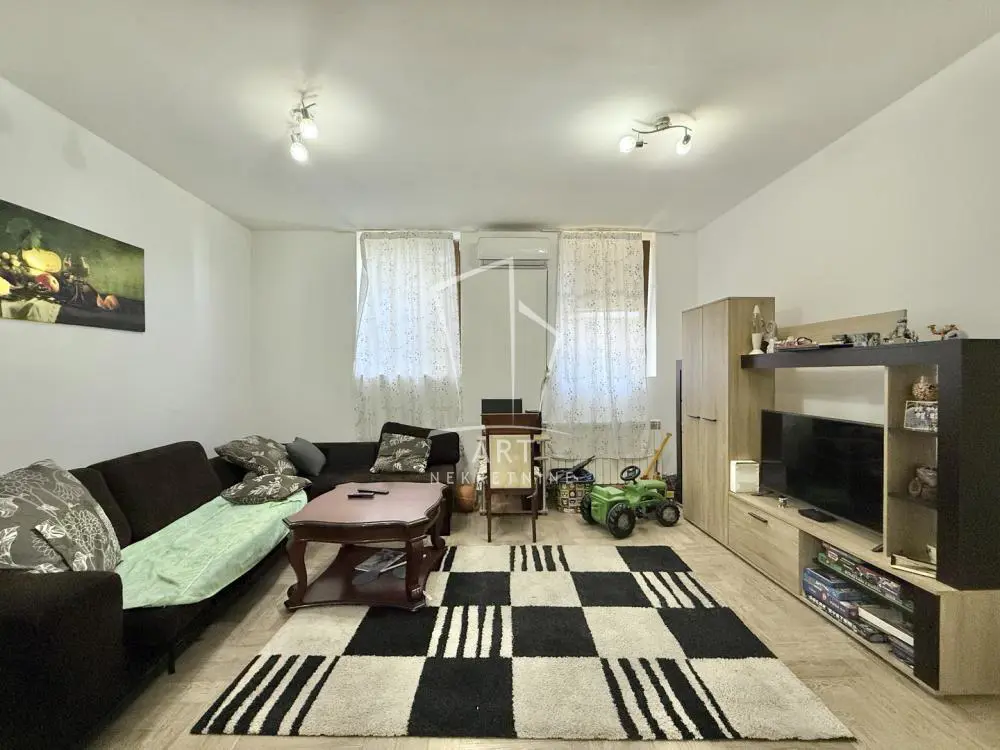 Trosoban stanovi Voždovac Braće Jerković I II 135000 evra 