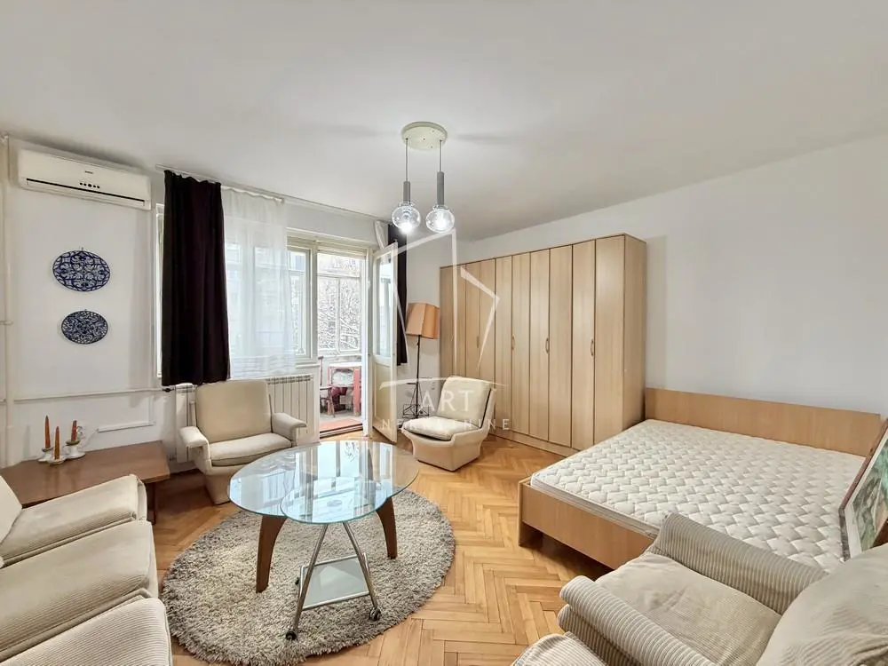 Beograd Stari Grad Dvoiposoban stanovi 600 evra 