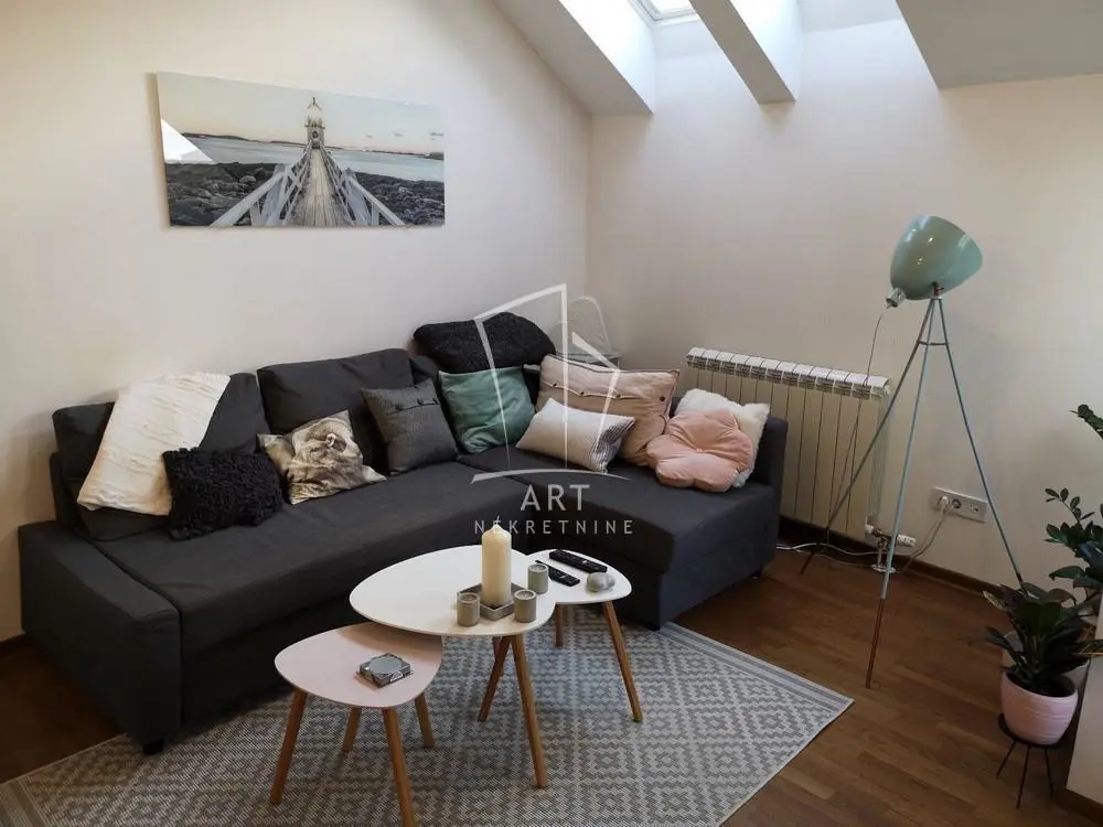 Beograd Stari Grad Dvosoban stanovi 700 evra 