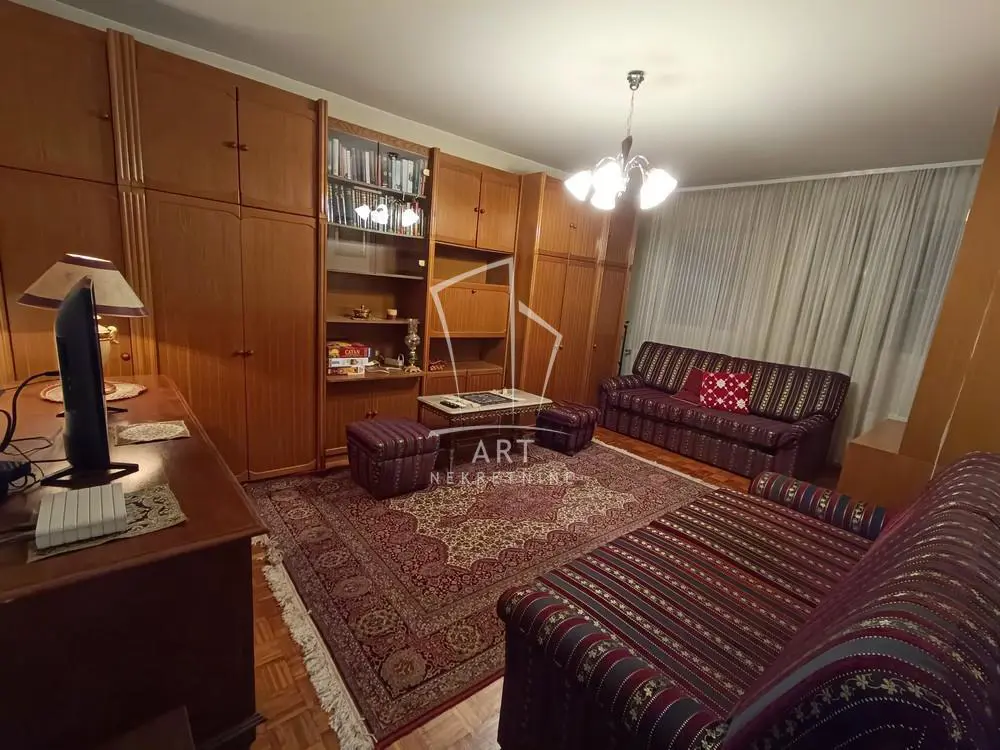 Dvosoban stanovi Zemun Retenzija Zemun 600 evra 