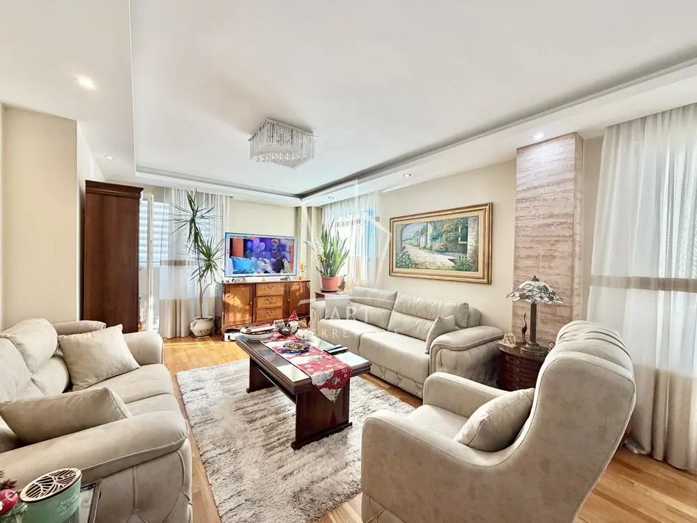 Beograd Novi Beograd Četvorosoban stanovi 450000 evra 