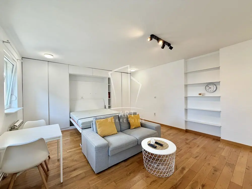 Garsonjera stanovi Vračar Crveni krst 160000 evra 