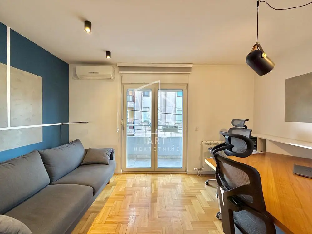 Dvosoban stanovi Zvezdara Učiteljsko naselje 190000 evra 