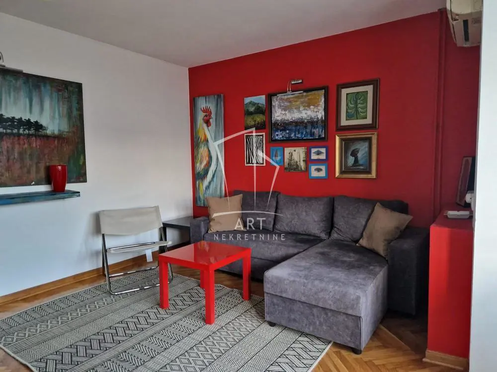 Jednoiposoban stanovi Stari Grad Centar i Terazije 600 evra 