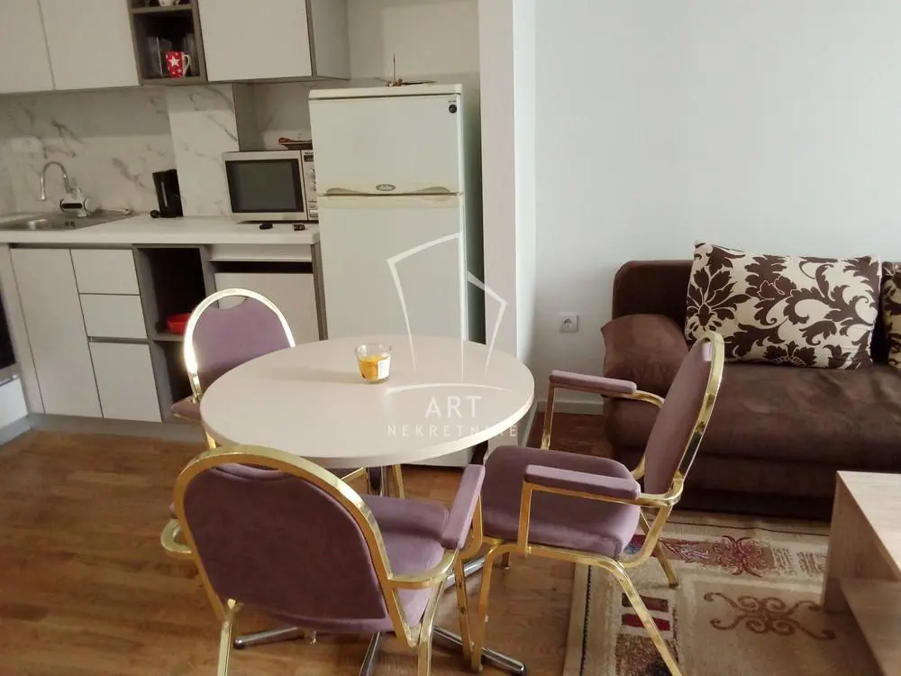 Beograd Zvezdara Jednoiposoban stanovi 450 evra 