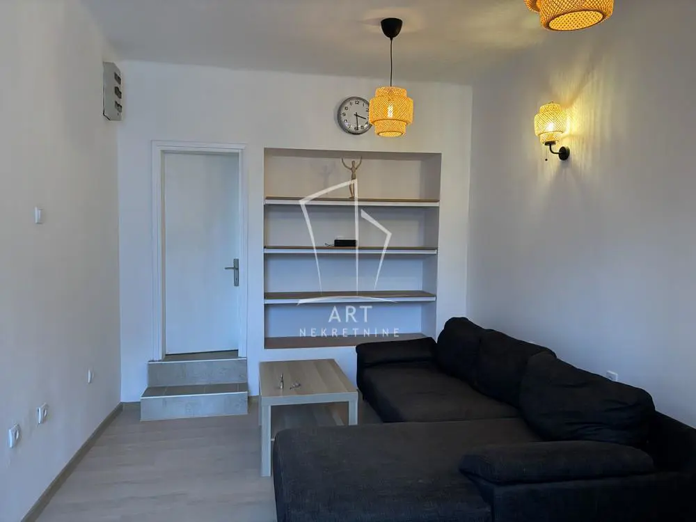 Jednosoban stanovi Stari Grad Skadarlija 530 evra 