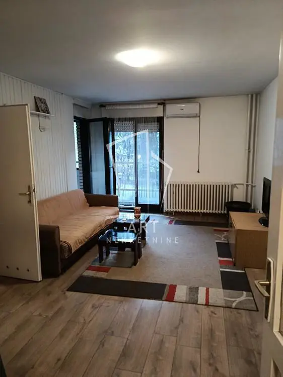 Beograd Voždovac Jednoiposoban stanovi 450 evra 