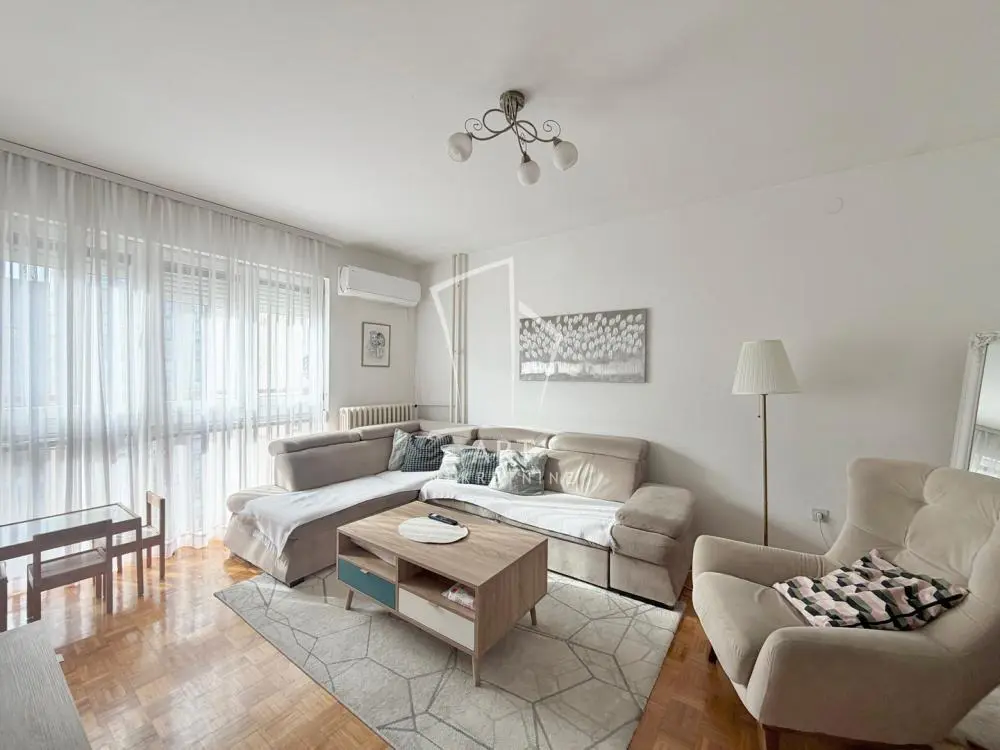 Beograd Novi Beograd Dvoiposoban stanovi 210000 evra 