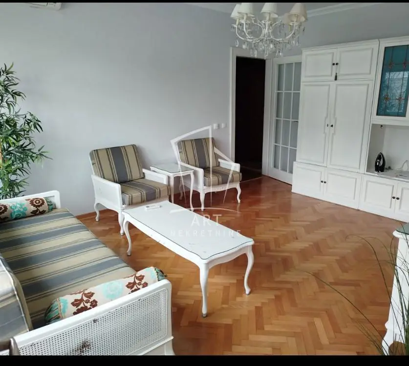 Beograd Savski venac Dvosoban stanovi 600 evra 