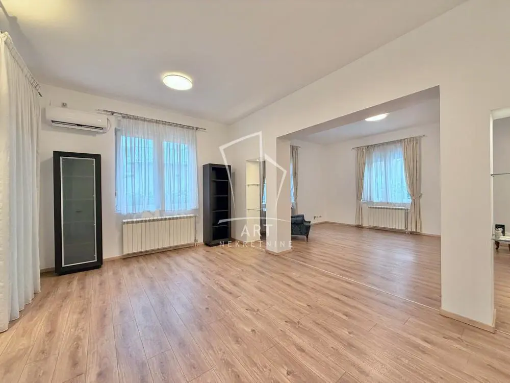 Beograd Voždovac kuće 2500 evra 