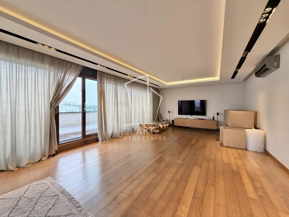 Beograd Vračar Petosoban stanovi 1200000 evra 