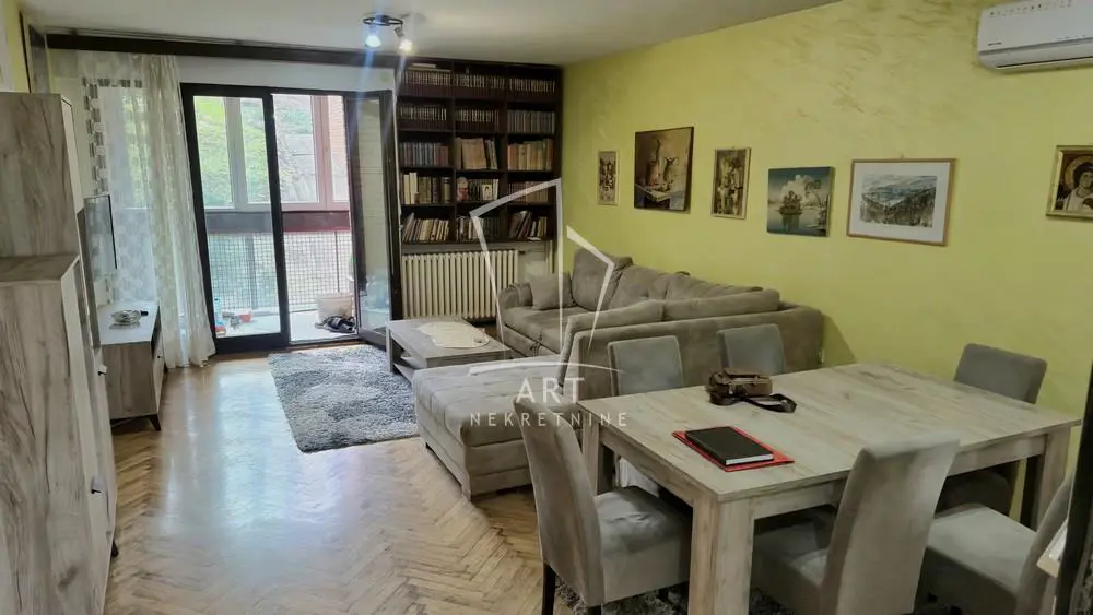 Beograd Čukarica Dvoiposoban stanovi 210000 evra 