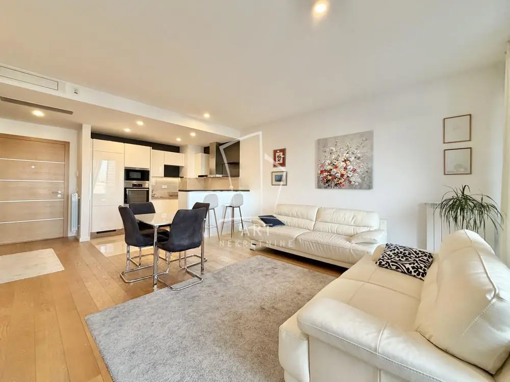 Trosoban stanovi Savski venac Savski venac lokacija 499000 evra 