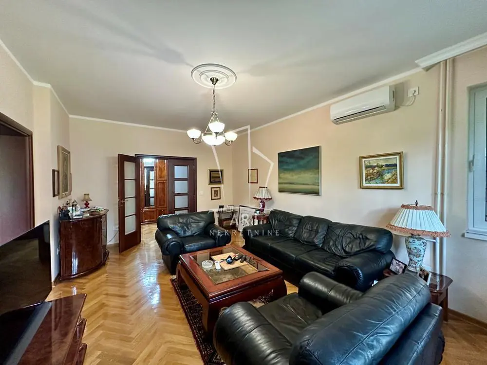 Beograd Savski venac Trosoban stanovi 430000 evra 