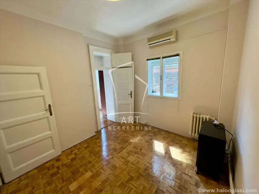 Beograd Savski venac poslovni prostor 400 evra 