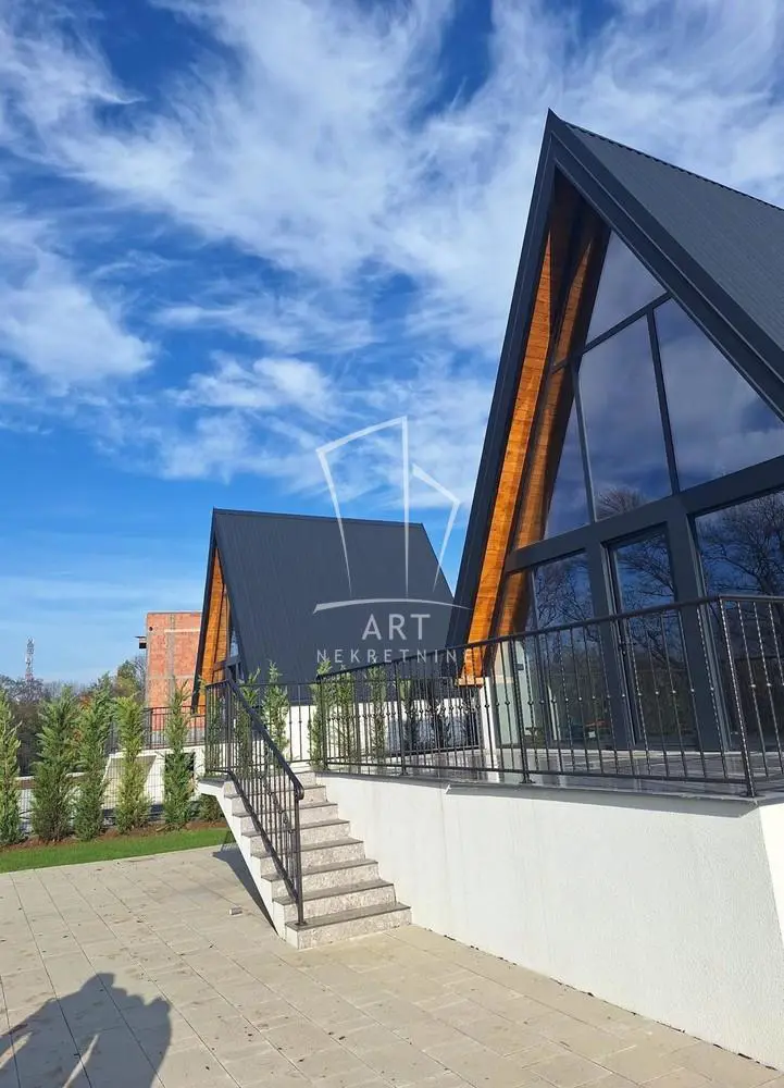 kuće ŠUMADIJSKI OKRUG Kragujevački oktobar 