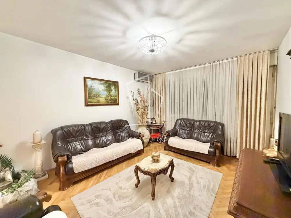 Beograd Zemun Trosoban stanovi 246000 evra 