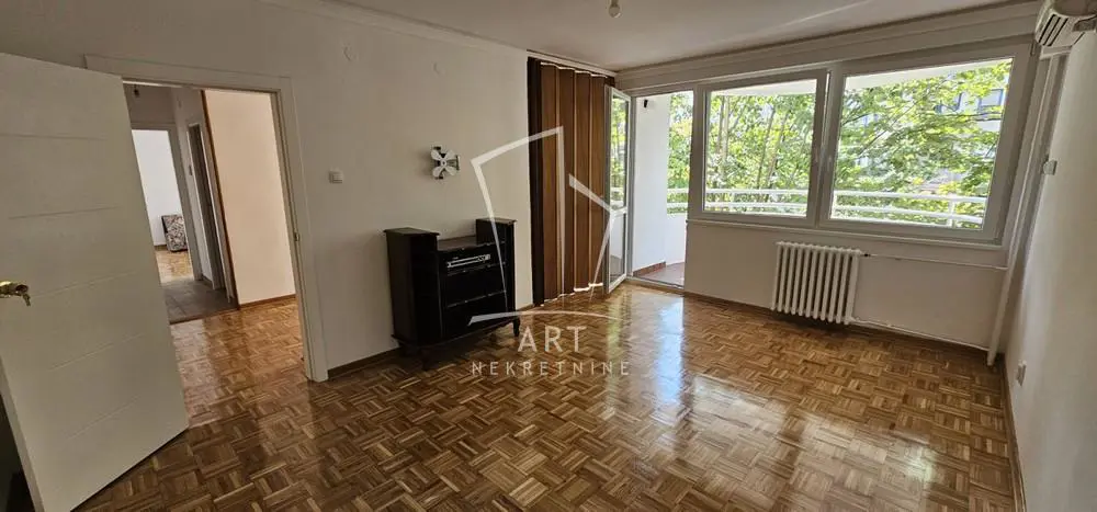 Beograd Čukarica Dvosoban stanovi 700 evra 