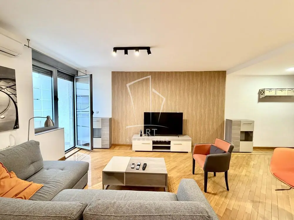 Beograd Zvezdara Trosoban stanovi 1200 evra 