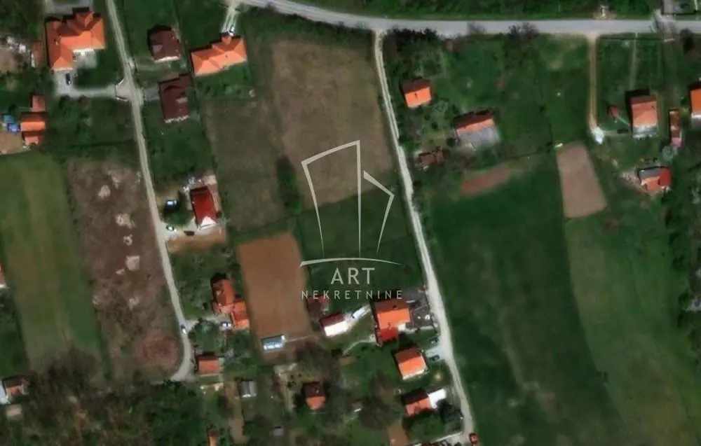 plac Voždovac Ripanj 56000 evra 