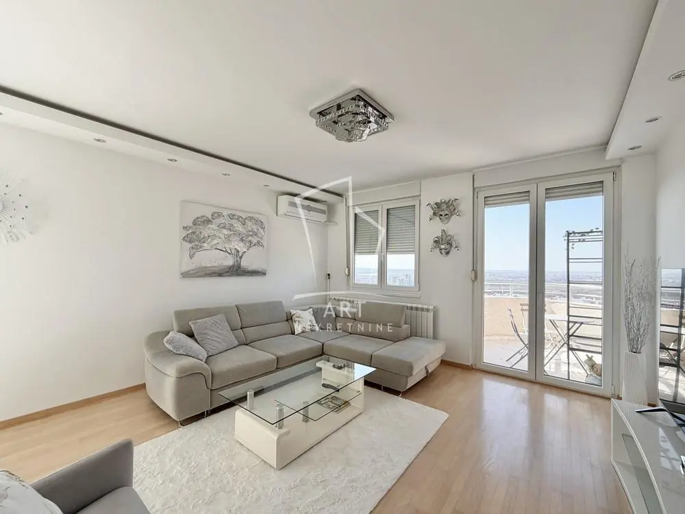 Beograd Čukarica Četvorosoban stanovi 1400 evra 