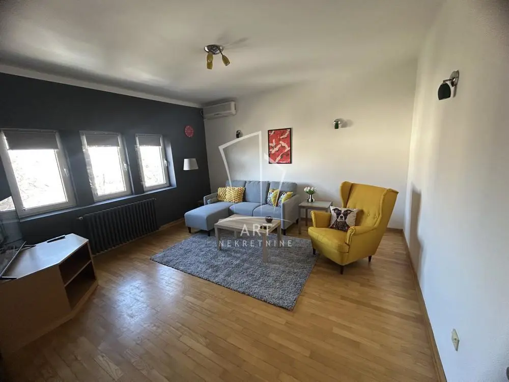 Dvosoban stanovi Savski Venac Partizanov stadion 800 evra 