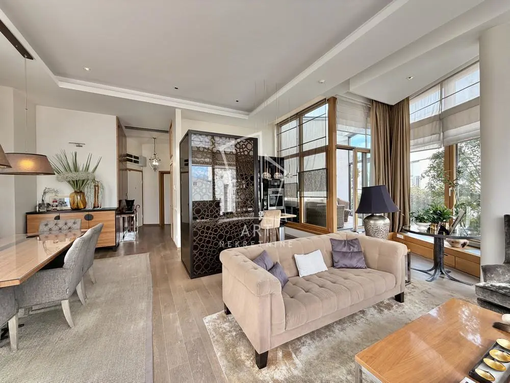  7,0 soba  stanovi Stari Grad Dorćol donji 1180000 evra 