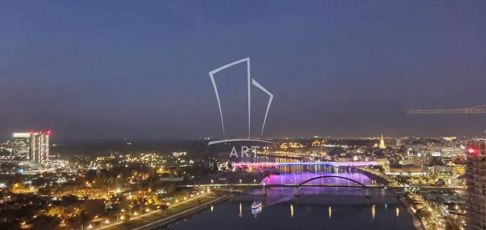 Trosoban stanovi Savski venac Beograd na vodi 8000 evra 