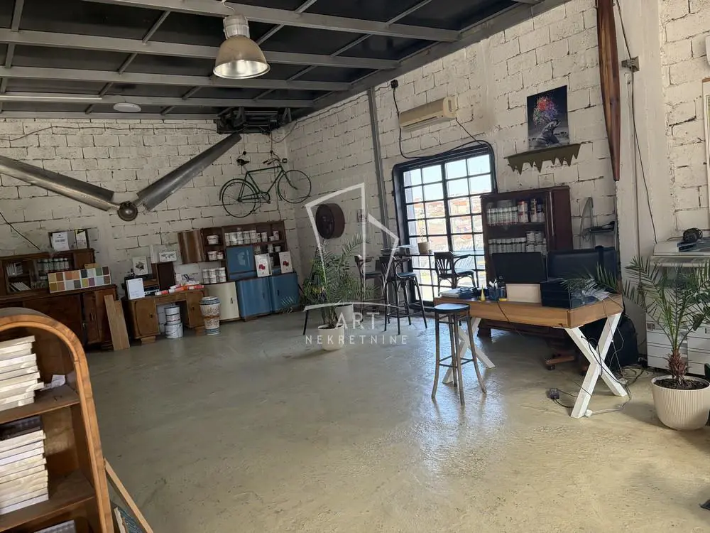 hala Zvezdara Mali mokri lug 680000 evra 