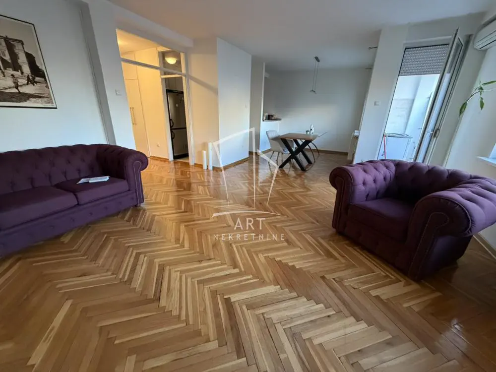 Trosoban stanovi Stari Grad Dorćol donji 329000 evra 