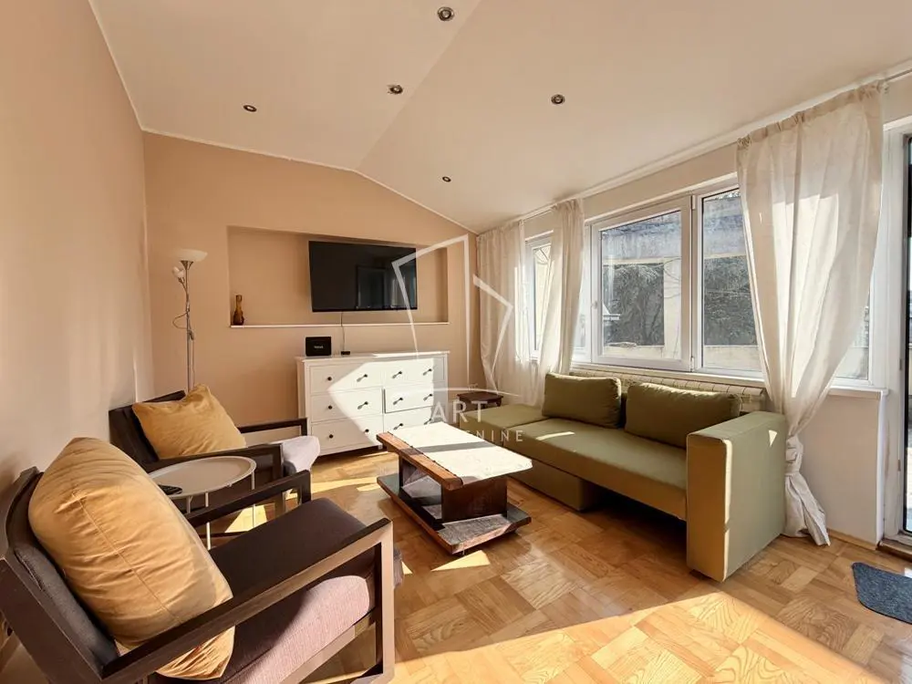 Beograd Voždovac Trosoban stanovi 650 evra 