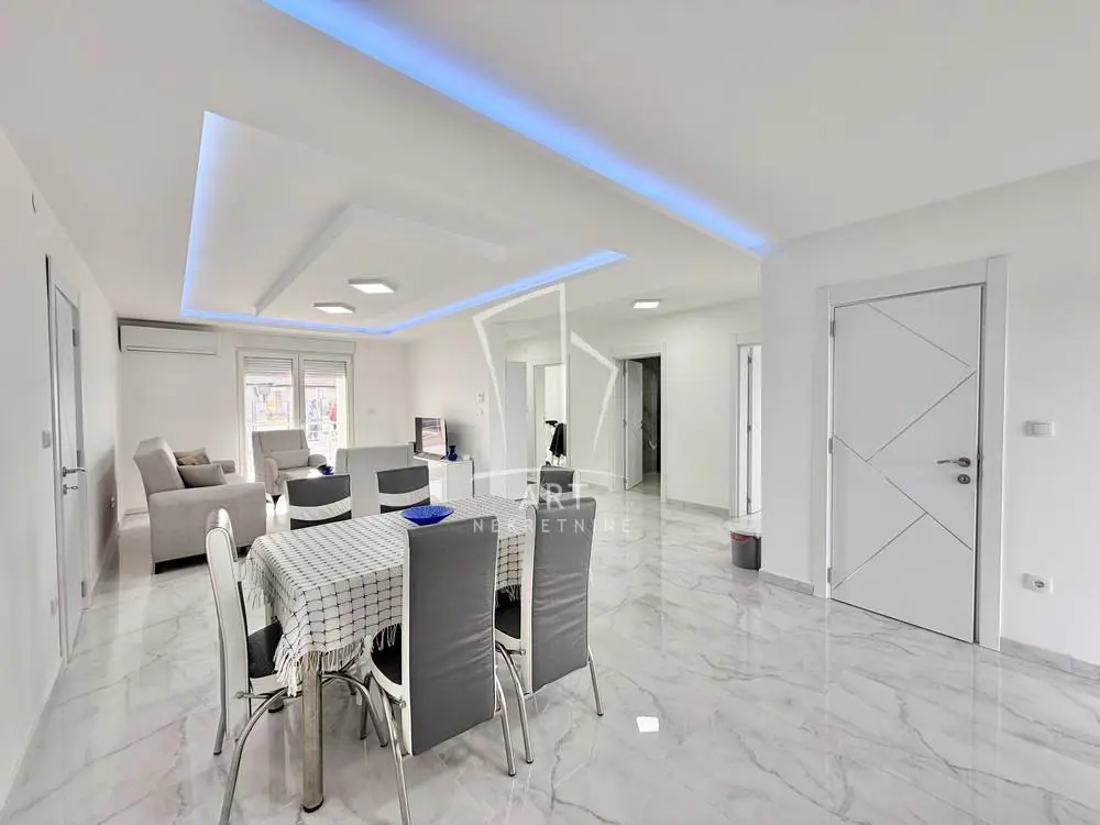 kuće Voždovac Ripanj 275000 evra 