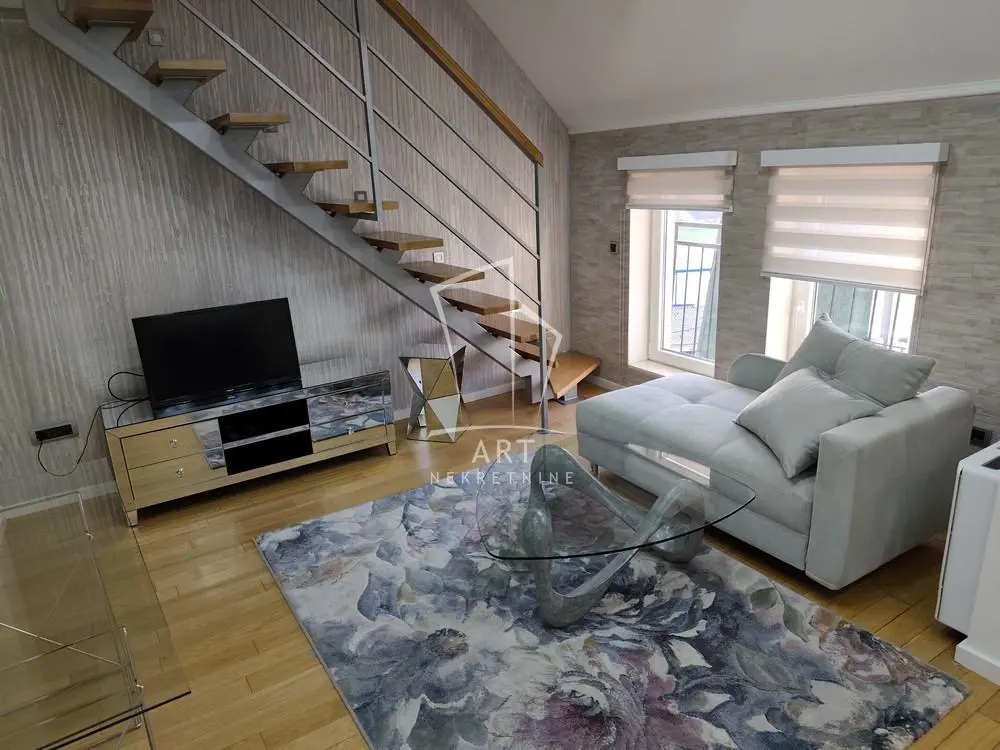 Beograd Palilula Petosoban stanovi 1100 evra 