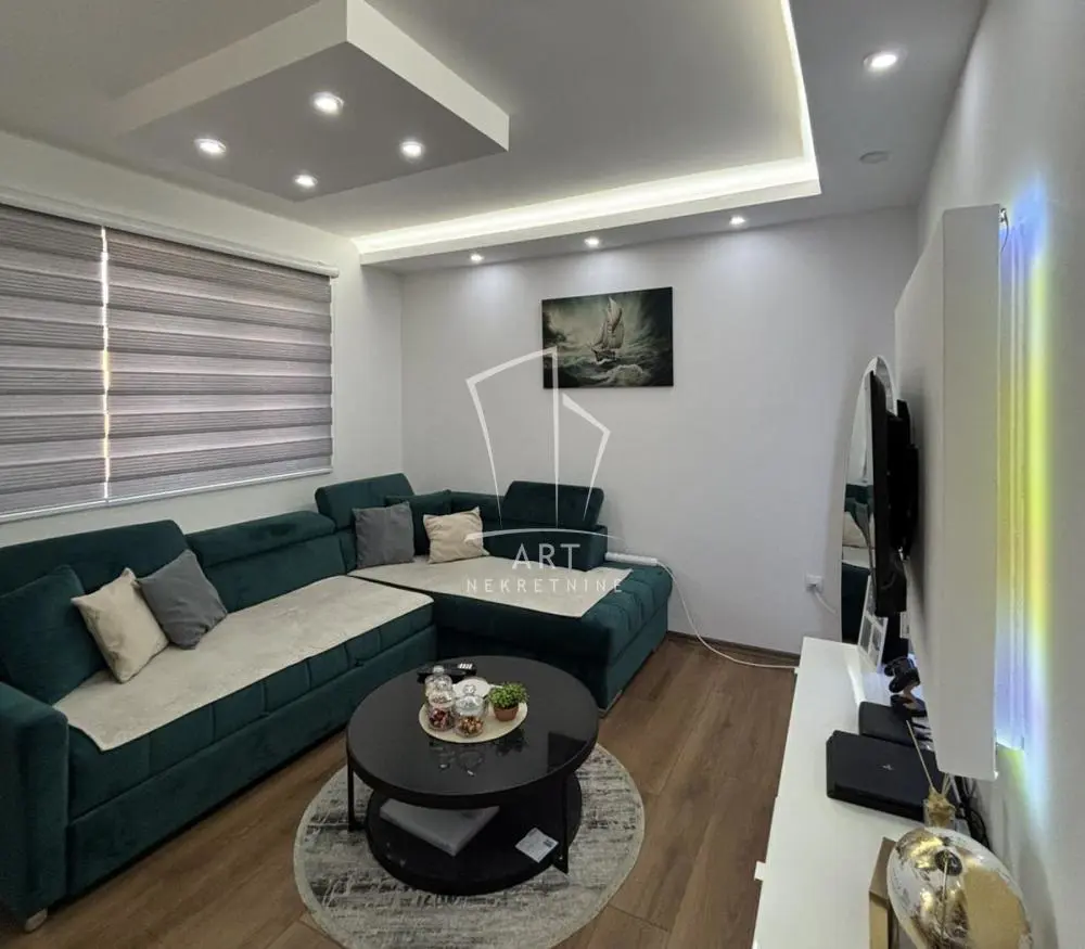 Dvosoban stanovi Voždovac Braće Jerković I II 600 evra 