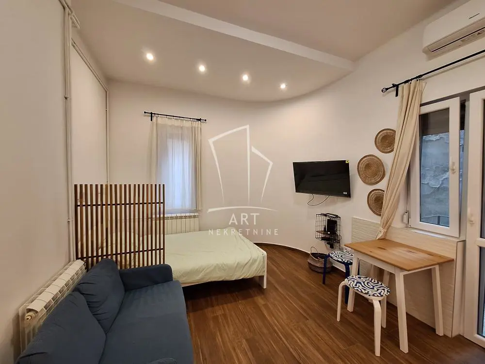 Jednoiposoban stanovi Stari Grad Skadarlija 550 evra 