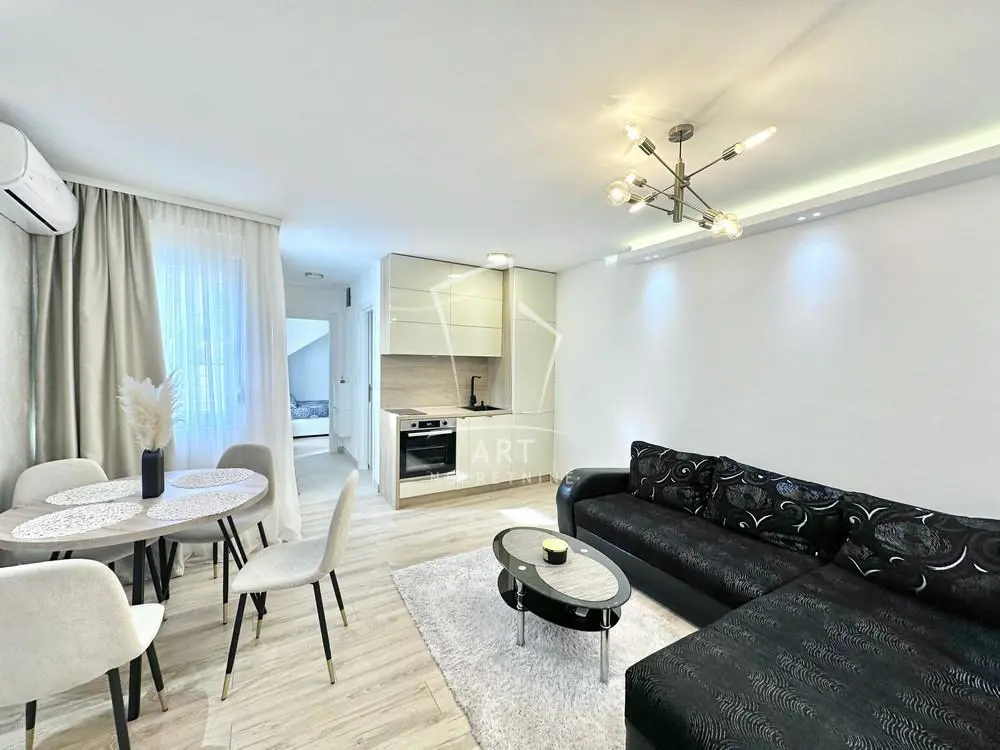 Dvosoban stanovi Zemun Zemun centar 600 evra 